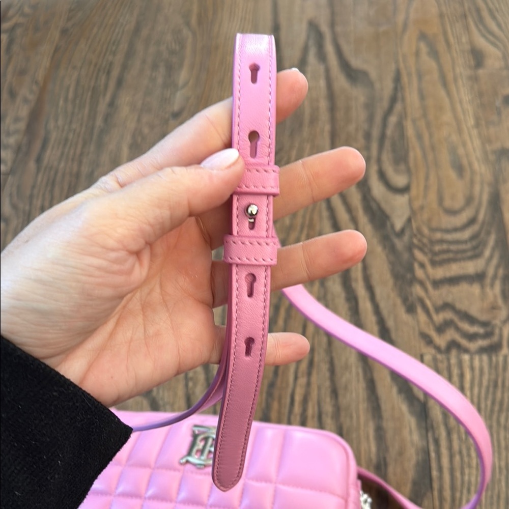 Burberry lambskin Quilted mini Lola camera Bag Primrose Pink - Picture 10 of 12